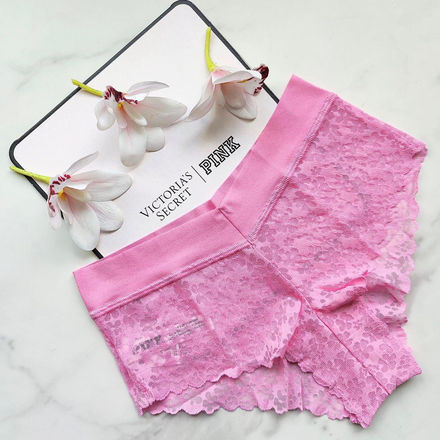No-Show Floral Lace Cheeky Panty