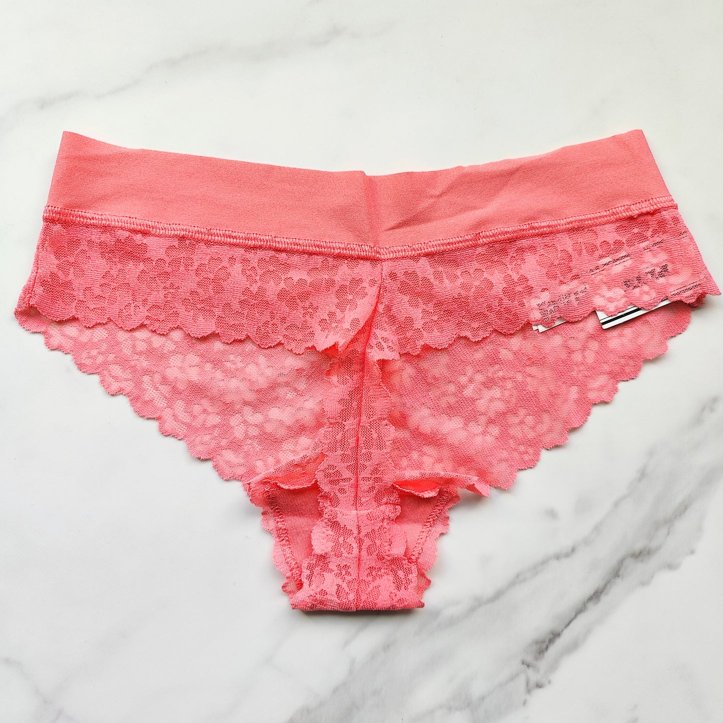 No-Show Floral Lace Thong Panty