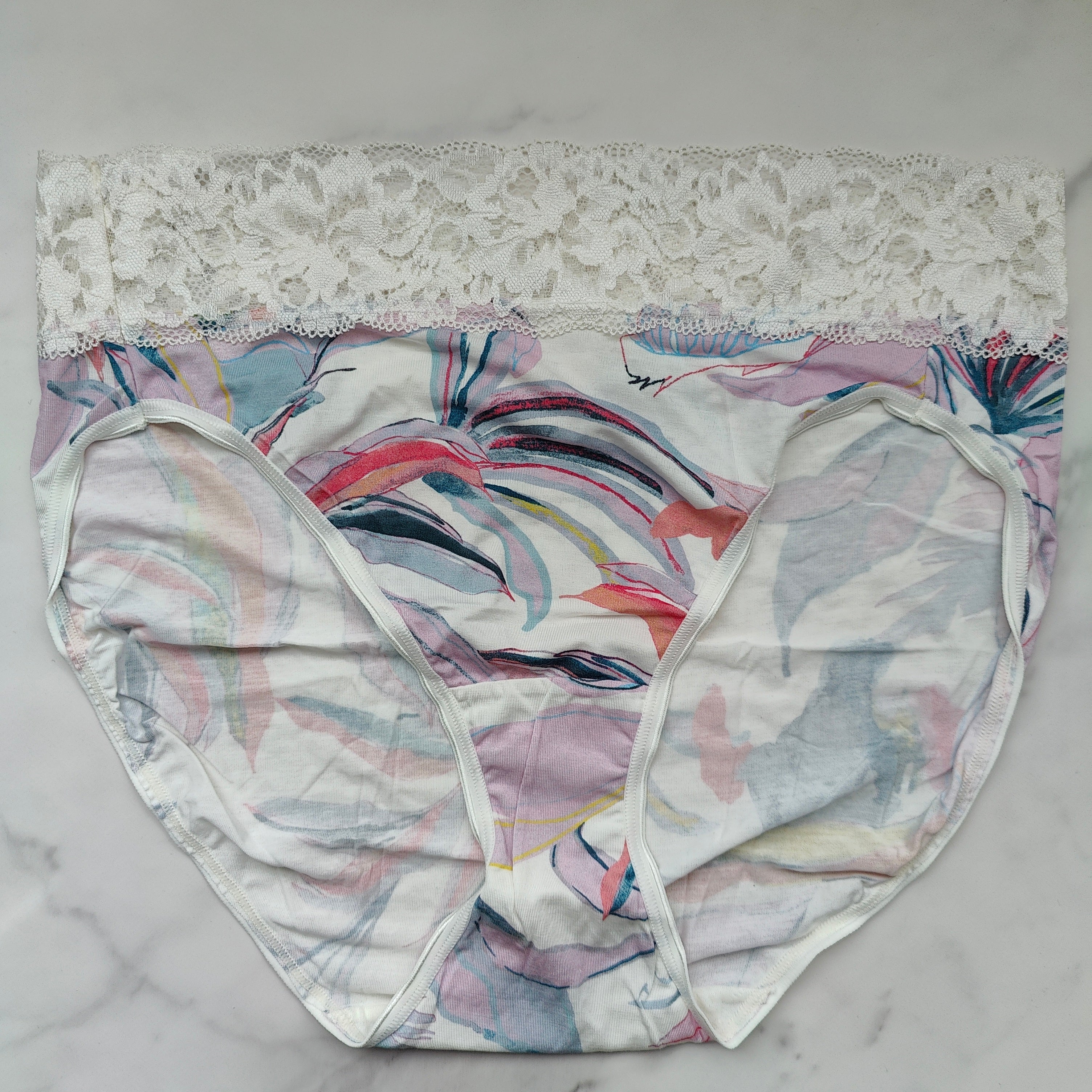 Soma, Intimates & Sleepwear, Nwot Soma Embraceable Lace Thong Panty In  Ultra Pink Size Medium
