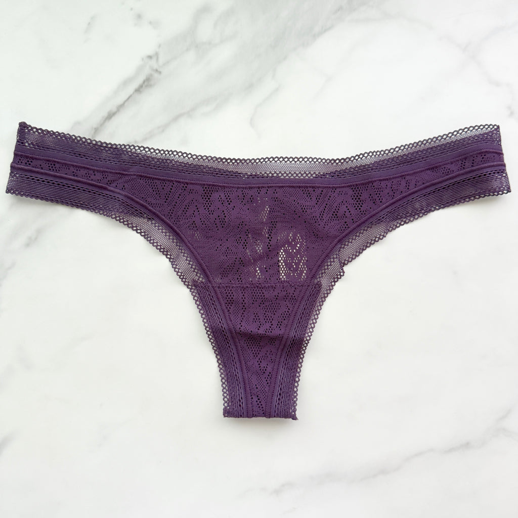 Stretch Lace Thong Panty