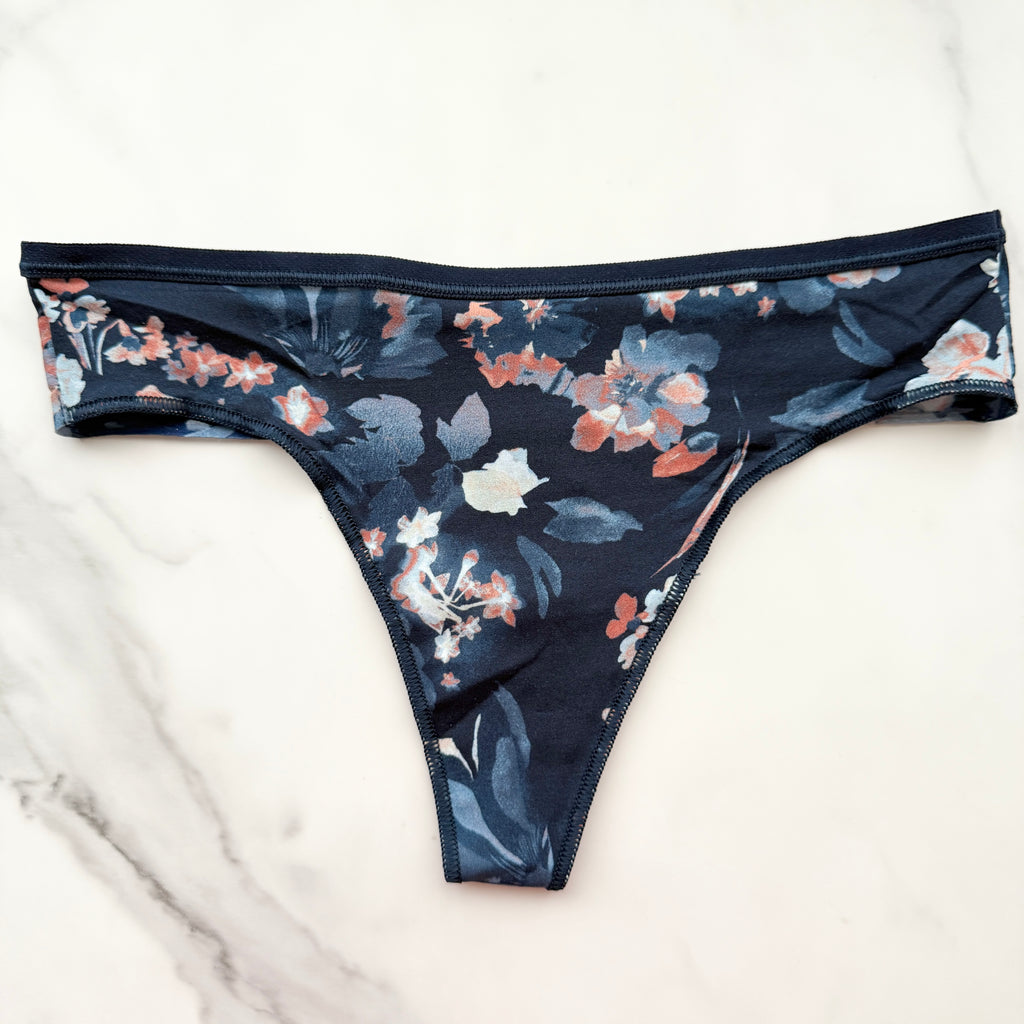 Vanishing Edge Microfiber Thong Panty