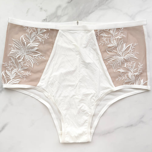 Soma  Soma's Sexiest Framed Embroidery High-Waisted Cheeky Panty 