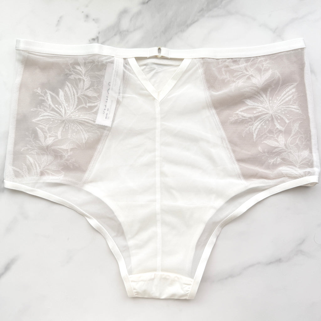 Soma  Soma's Sexiest Framed Embroidery High-Waisted Cheeky Panty 