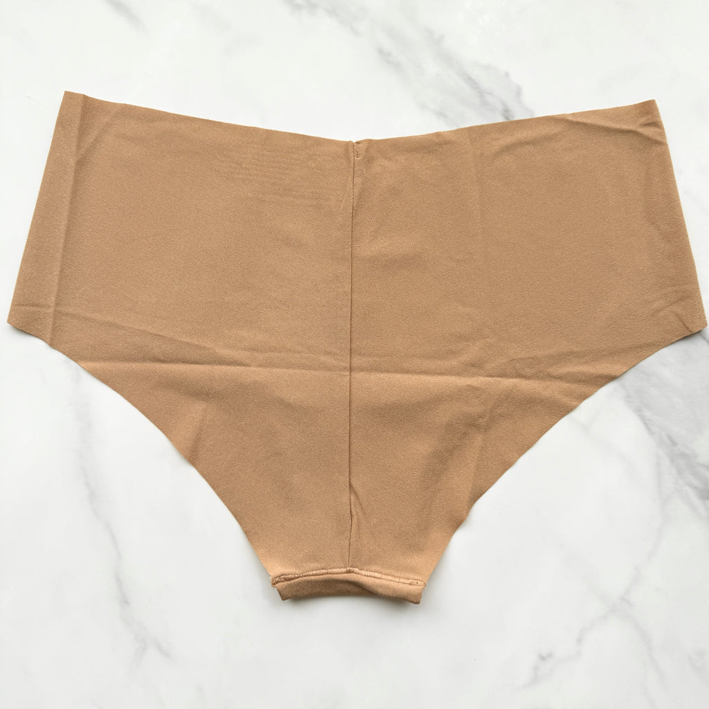 PINK Victoria's Secret  No-Show Smooth Cheekster Panty 