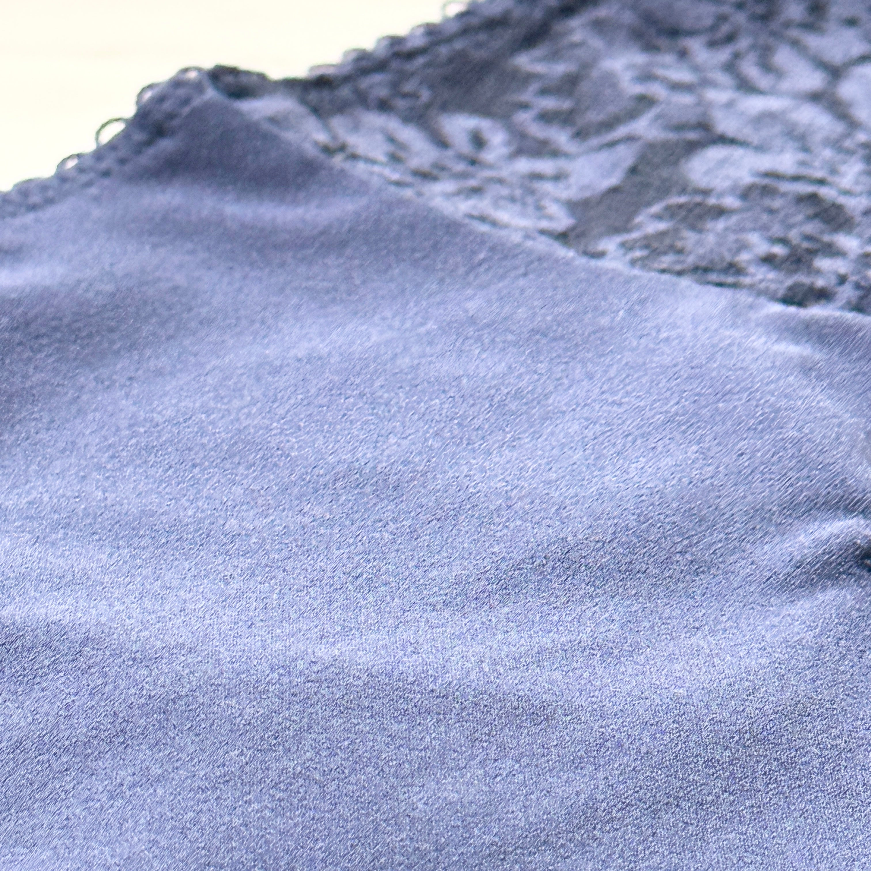 No-Show Lace-Trim Thong Panty