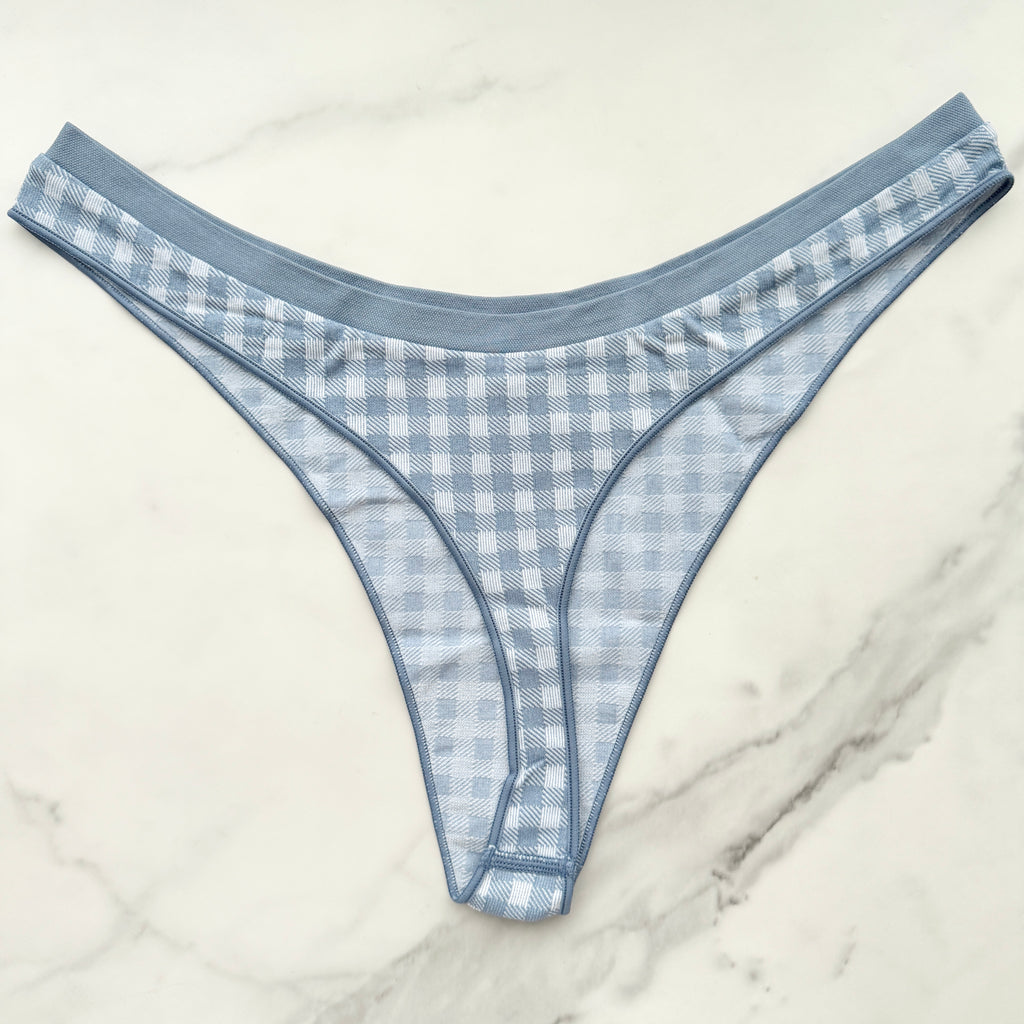 Seamless Smooth High-Leg Thong Panty