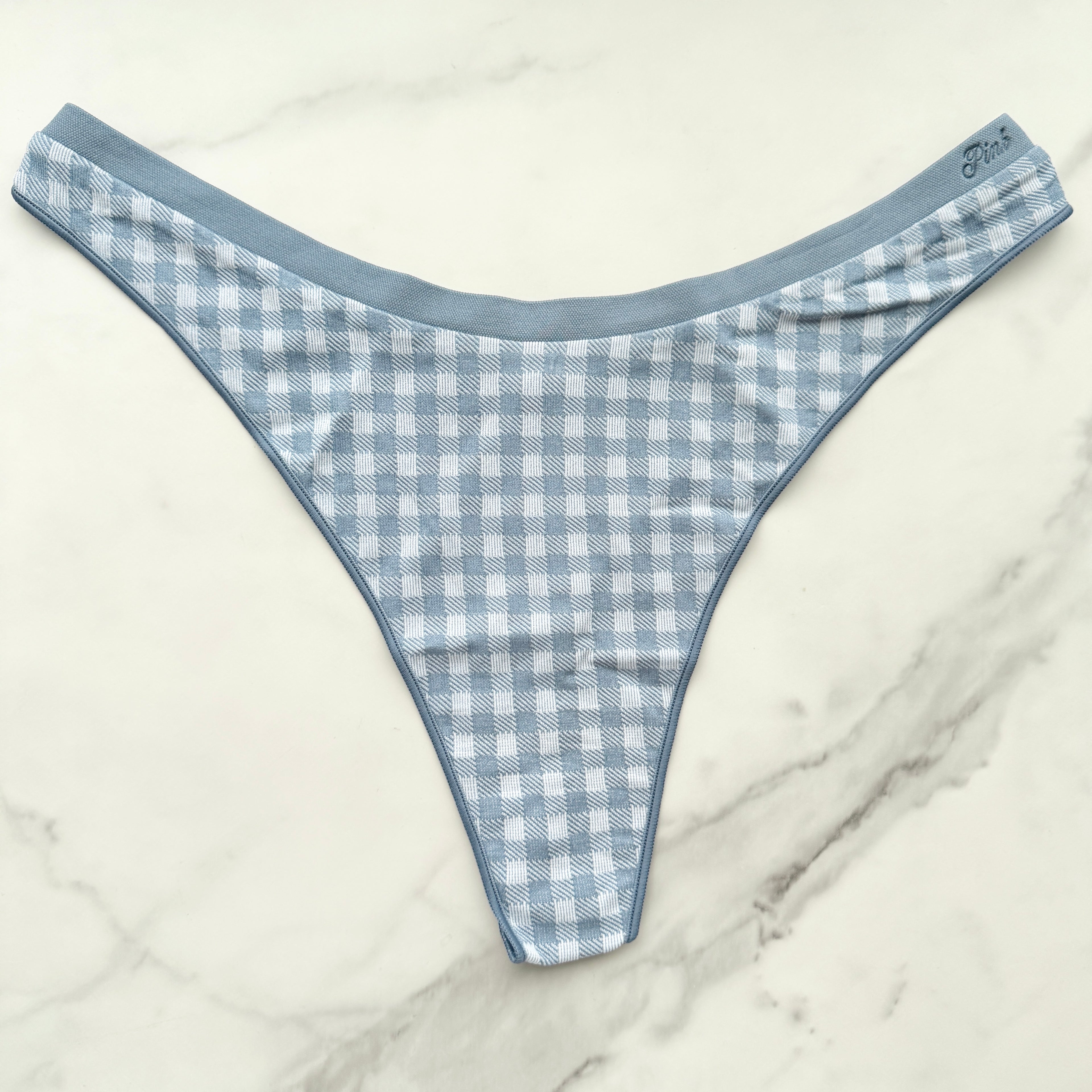 Seamless Smooth High-Leg Thong Panty