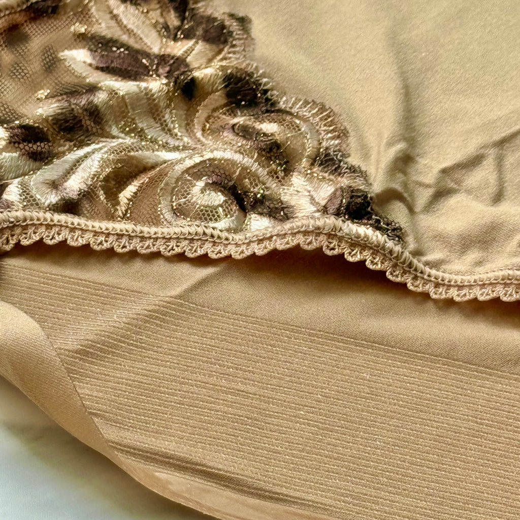 Vanishing Edge Sensuous Lace High-Leg Brief Panty