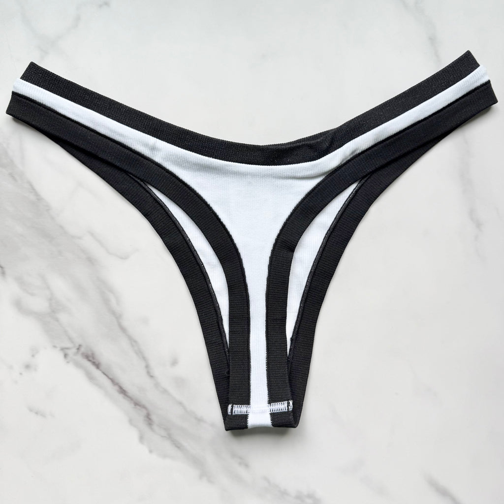 Seamless High-Leg Smooth Thong Panty