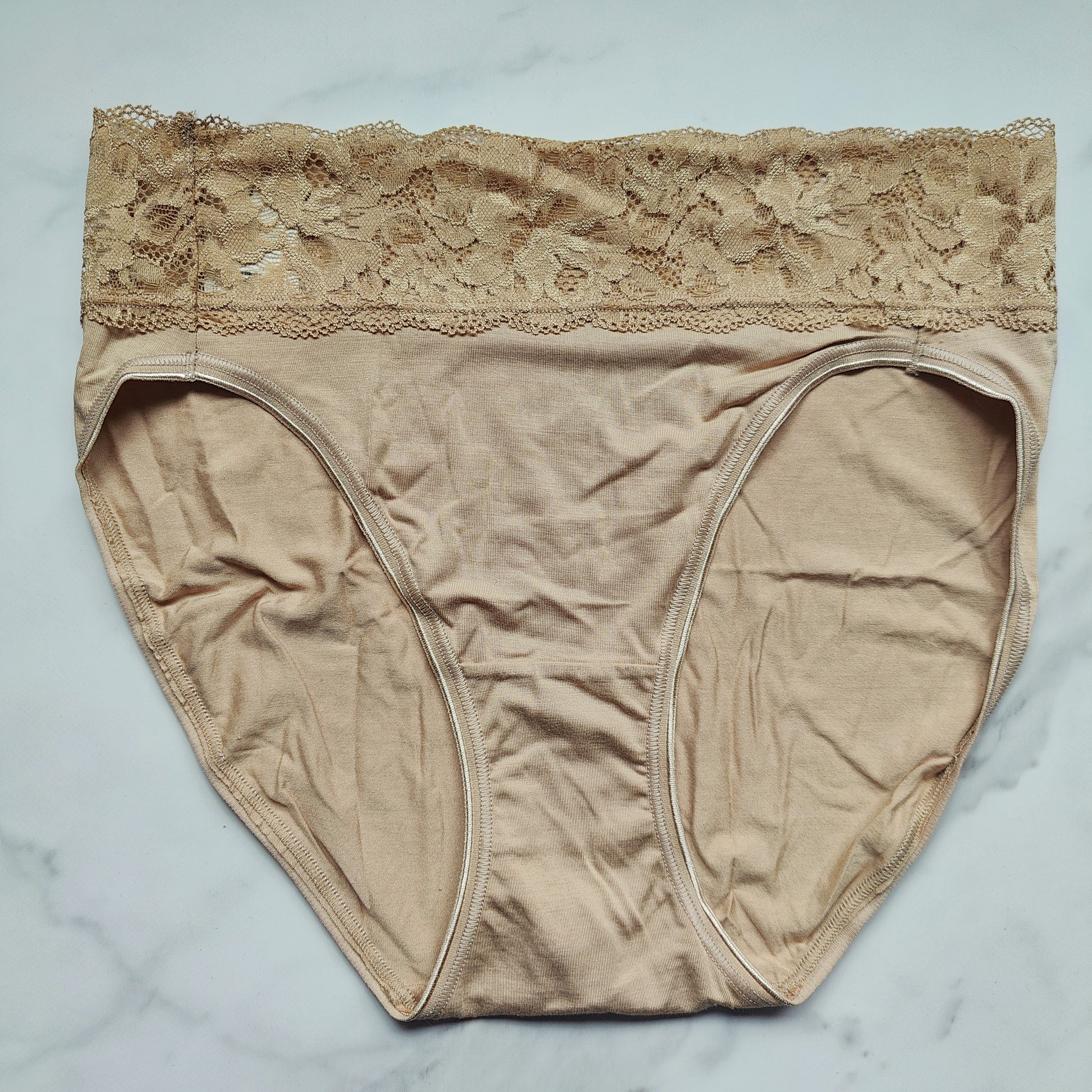 VINTAGE SOMA ~ NUTMEG ~ SENSUOUS LACE HIPSTER PANTIES ~ SMALL