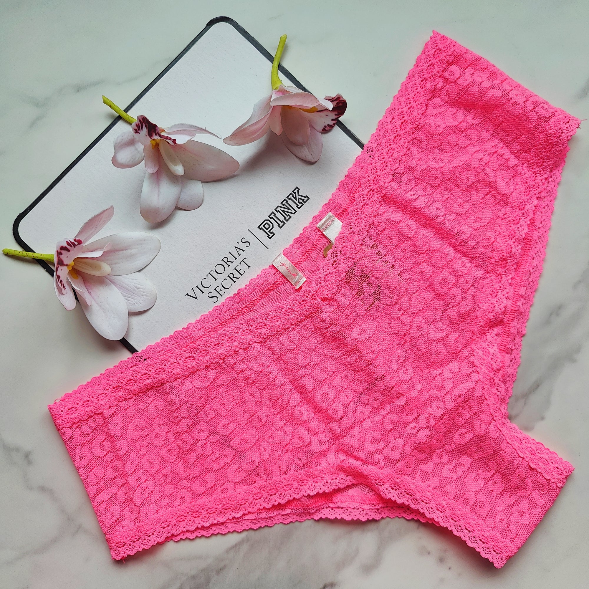 V-Cut Front Wear Everywhere Lace Cheekster Panty