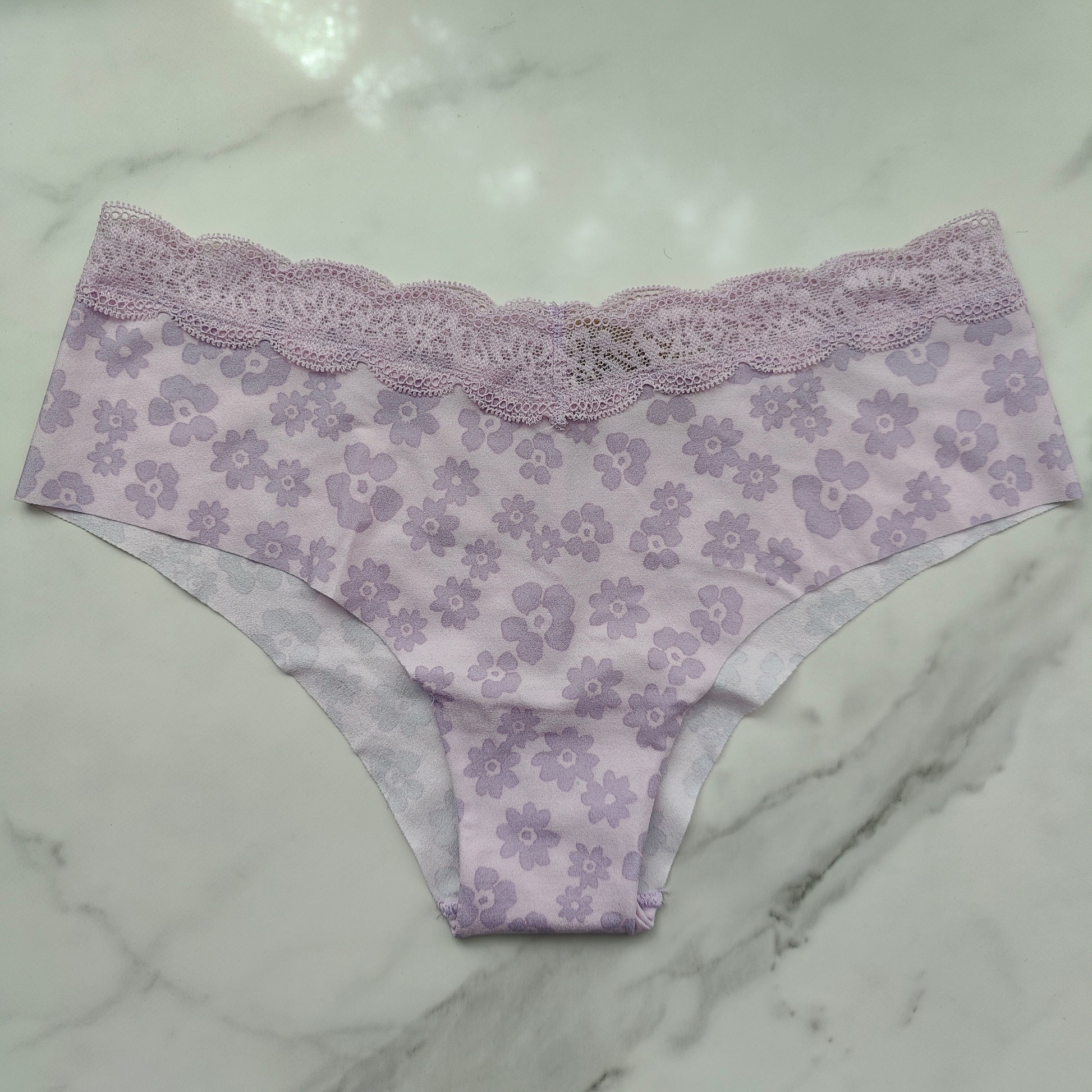 Buy No-Show Soft Lace Cheekster Panty - Order Panties online 5000008890 -  PINK US