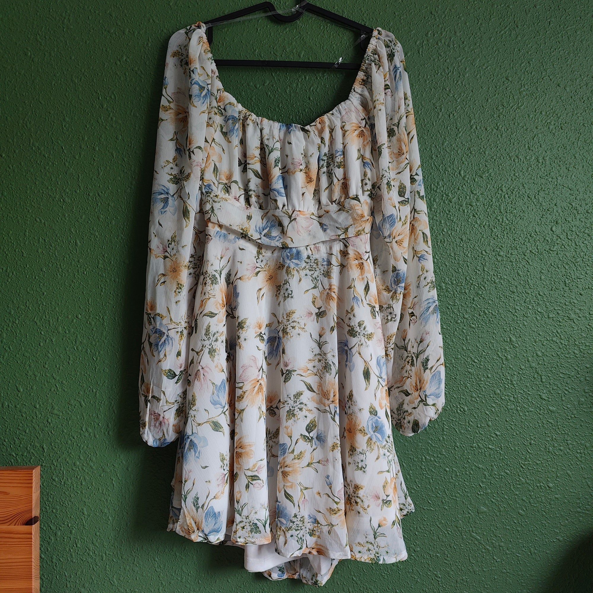 Floral Pleated Long Sleeve Dress