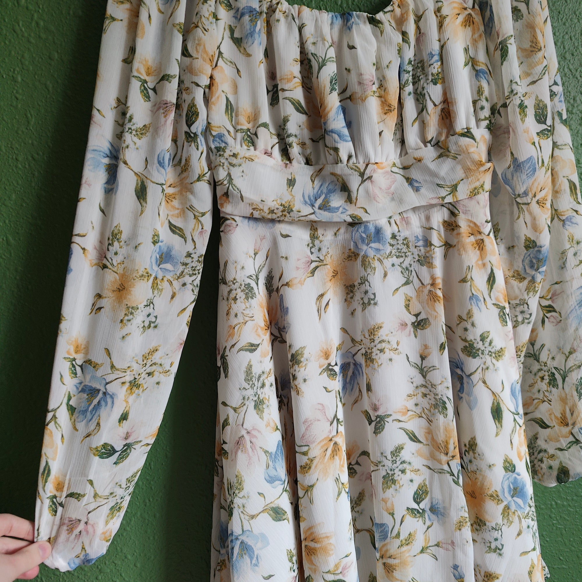 Floral Pleated Long Sleeve Dress