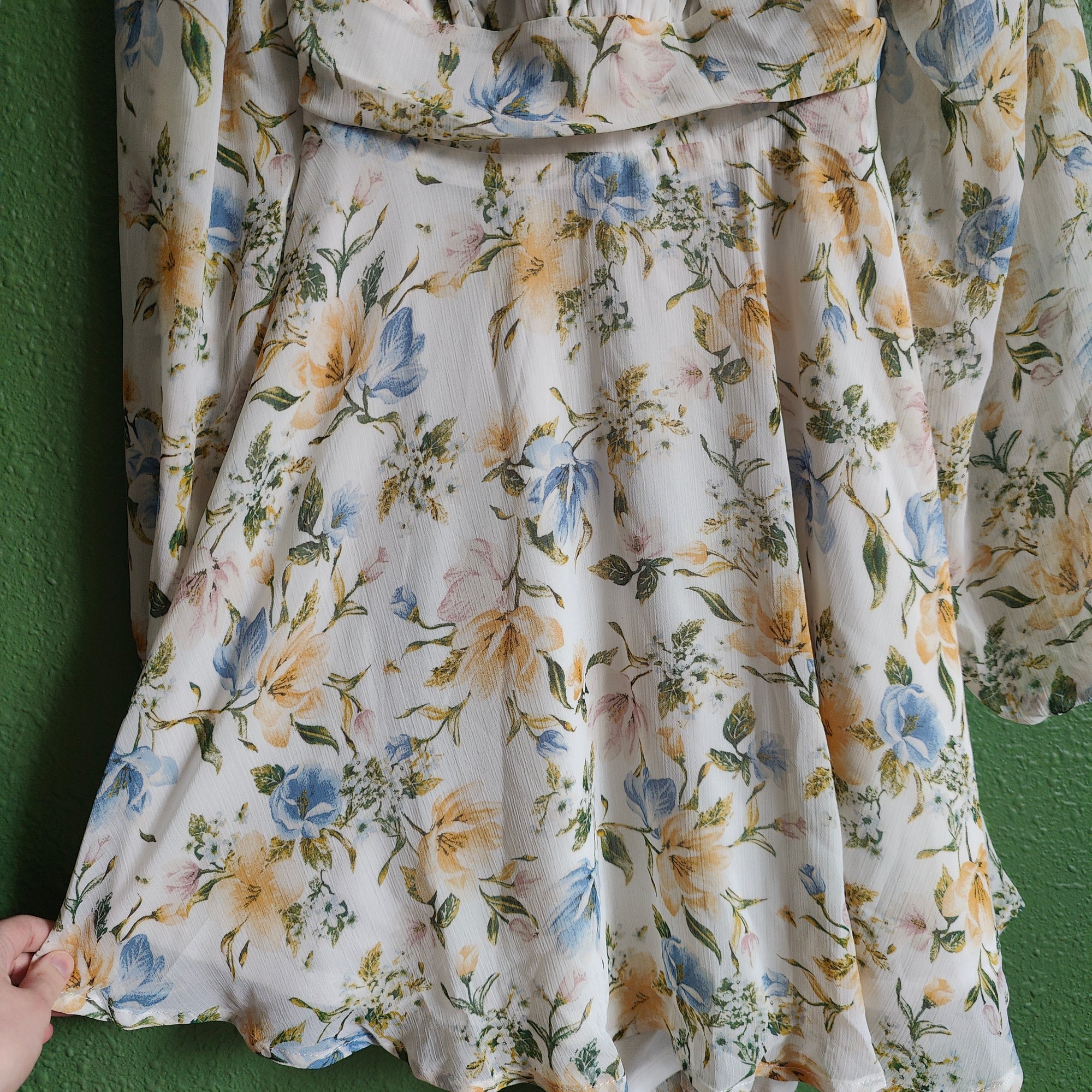 Floral Pleated Long Sleeve Dress