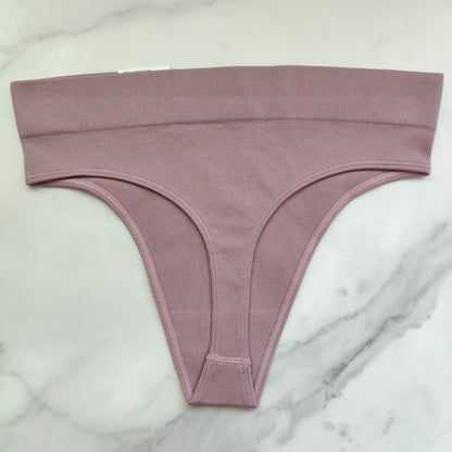 Seamless Ribbed Hi-Cut Thong Panty