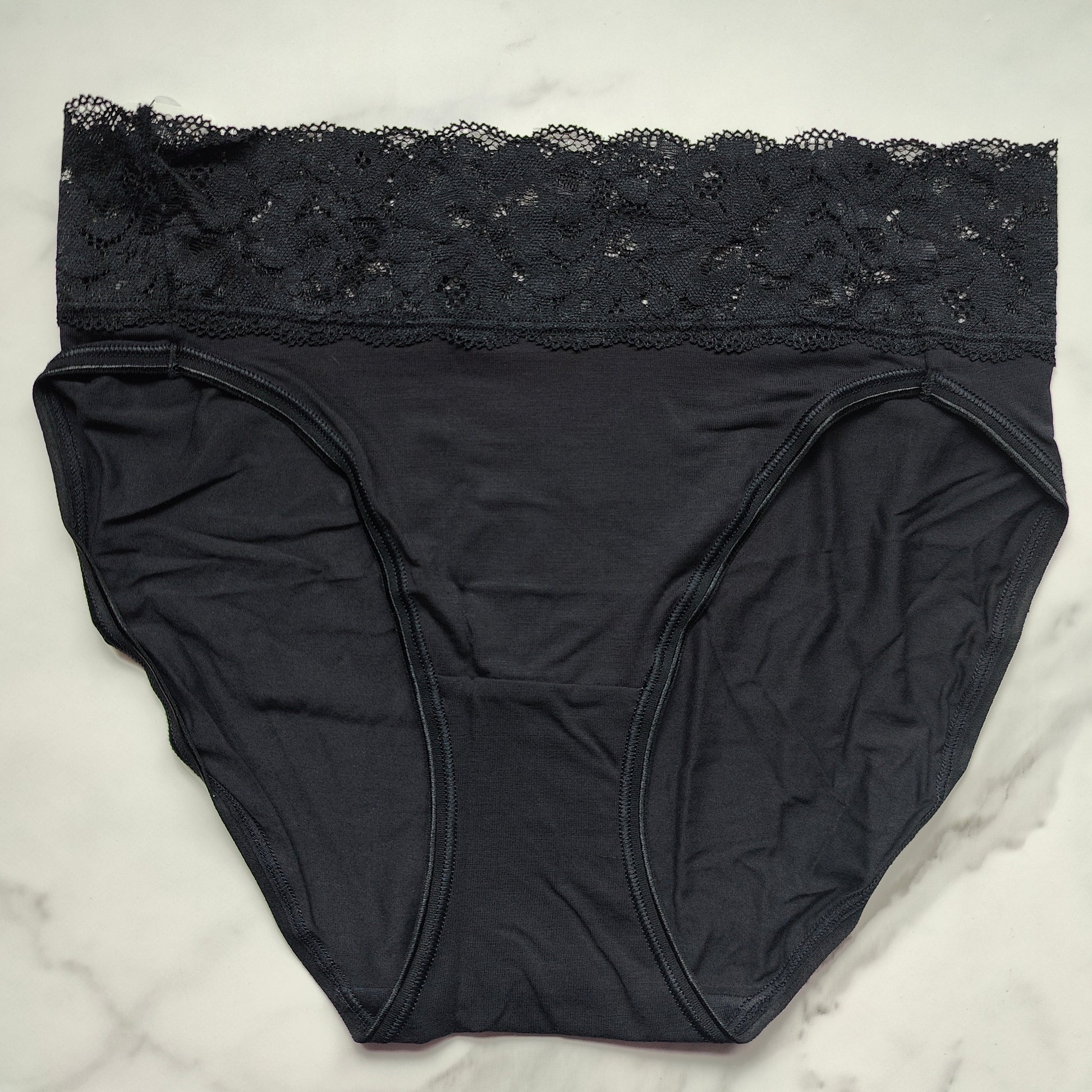 Soma Embraceable Signature Lace High-Leg Brief Underwear, Black, size S
