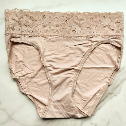 Embraceable Super Soft Signature Lace High-Leg Brief Panty