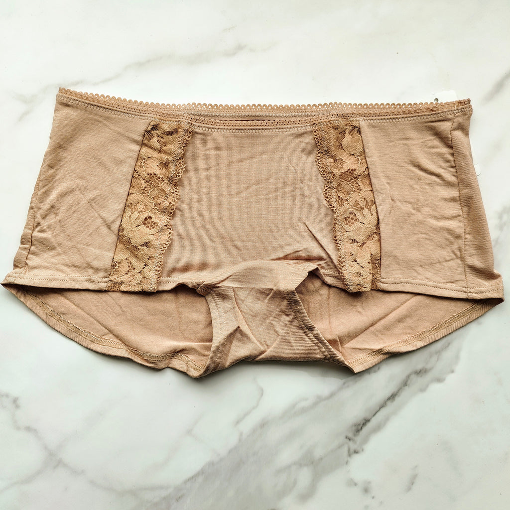 Embraceable Signature Lace Boyshort Panty