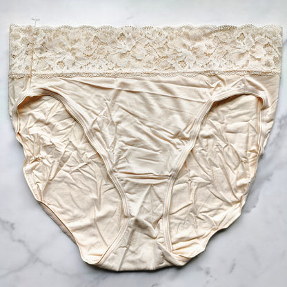 Embraceable Super Soft Signature Lace High-Leg Brief Panty