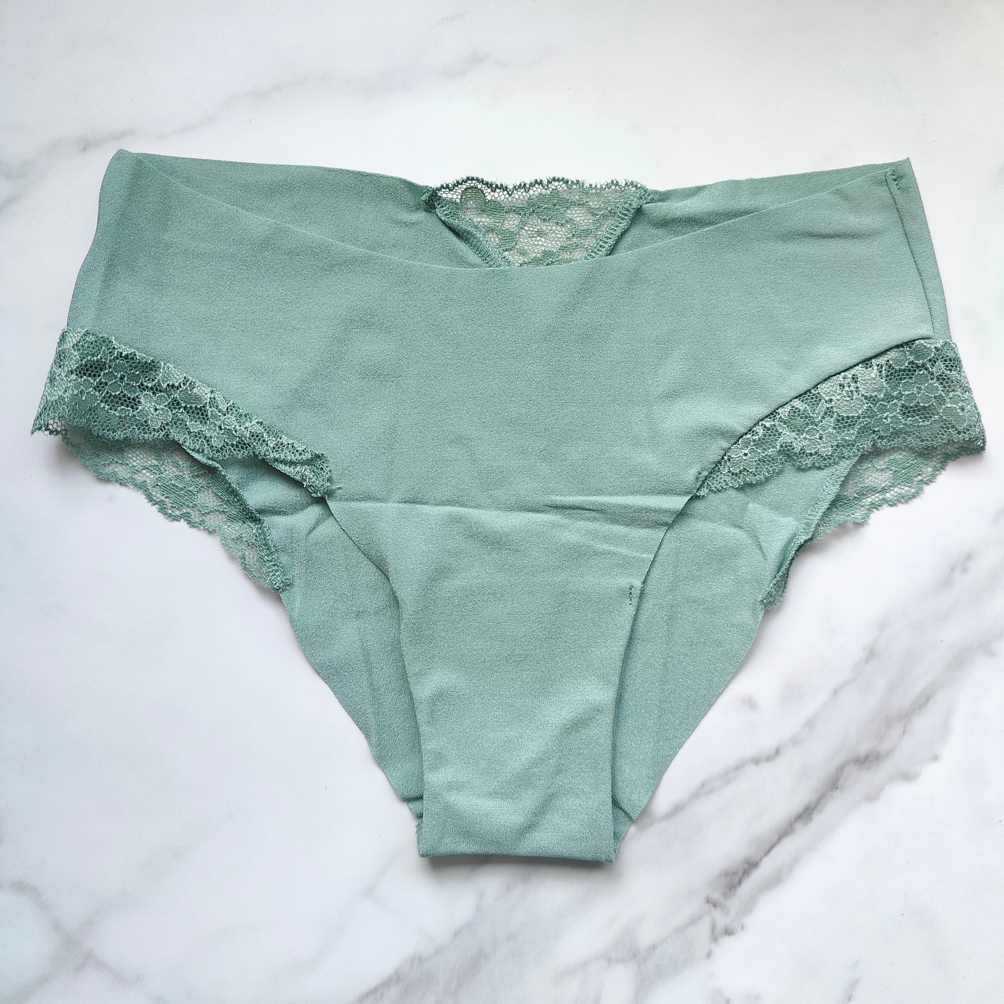 No-Show Lace-Trim Cheeky Panty