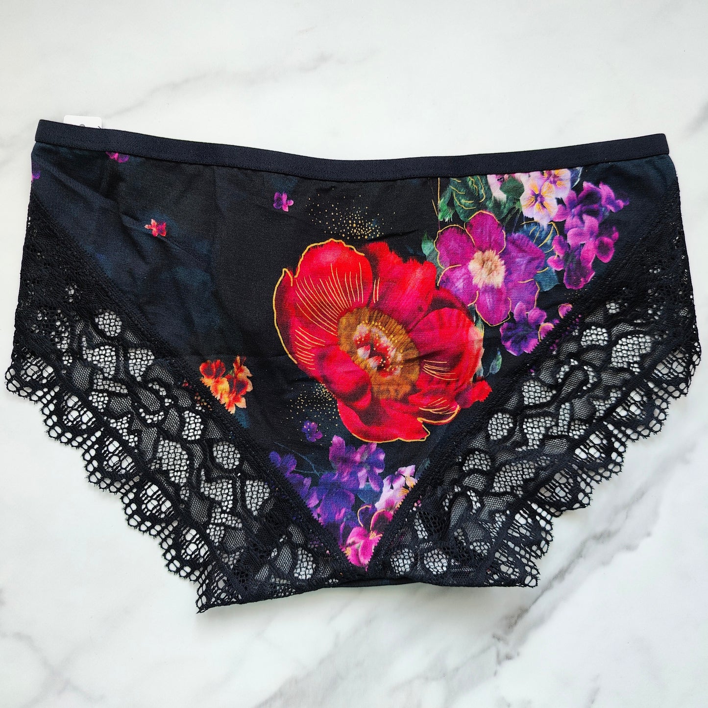 Embraceable Enchanting Lace Hipster Panty