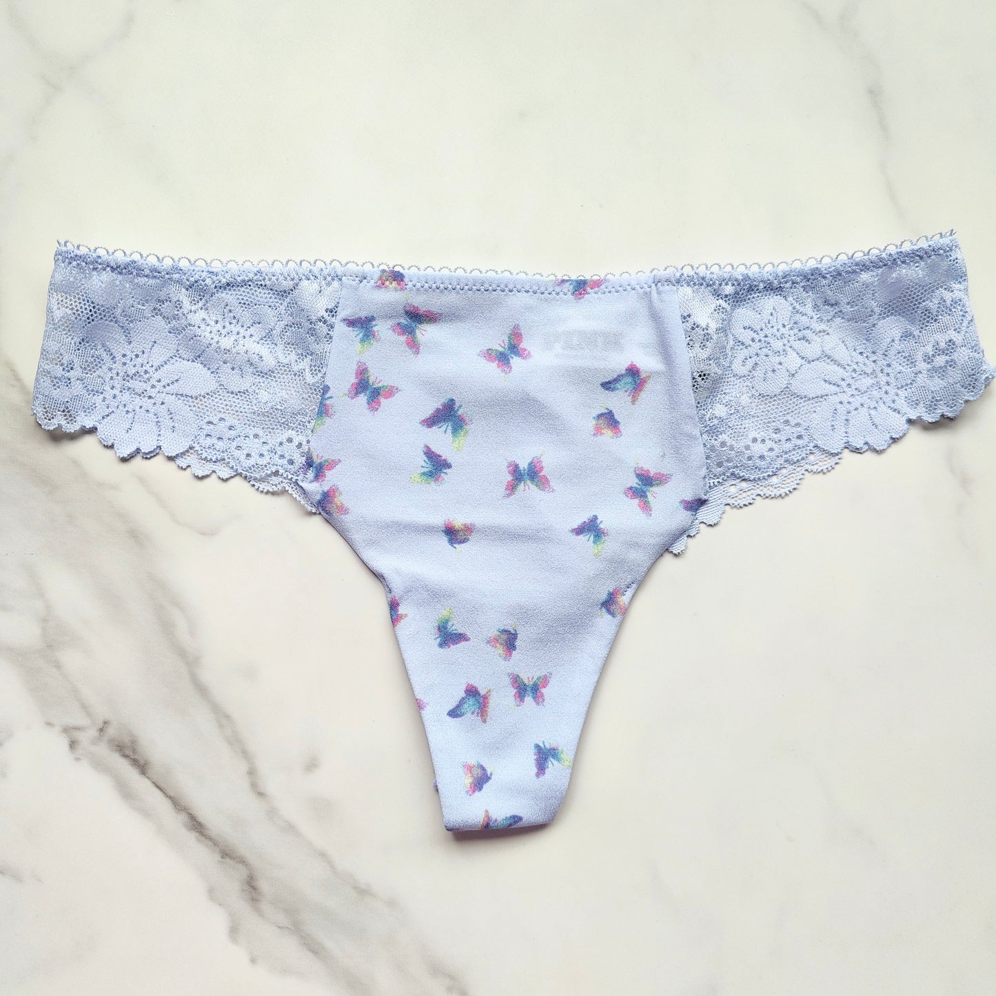 No-Show Lace-Trim Thong Panty