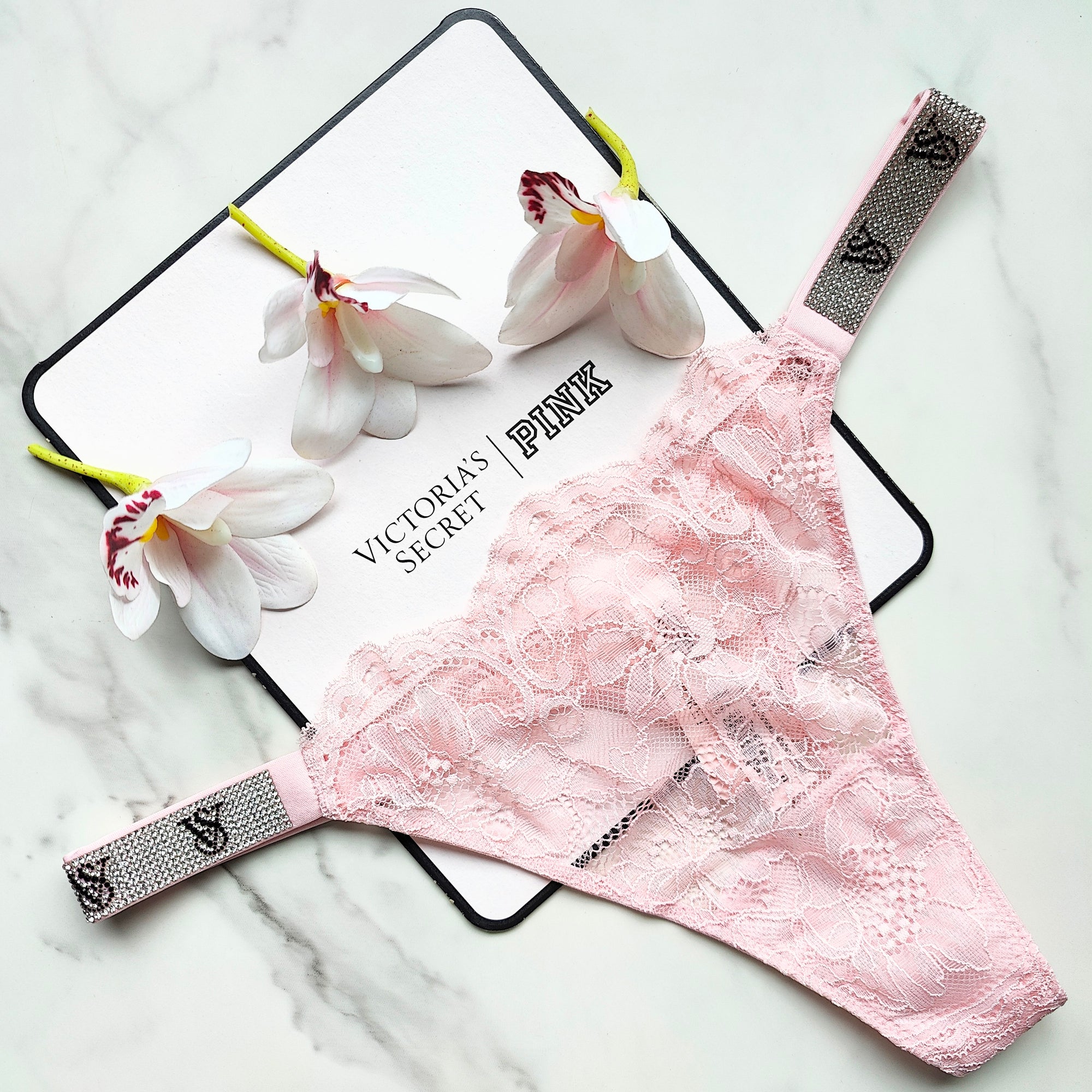 Very Sexy Shine Strap Lace Thong Panty