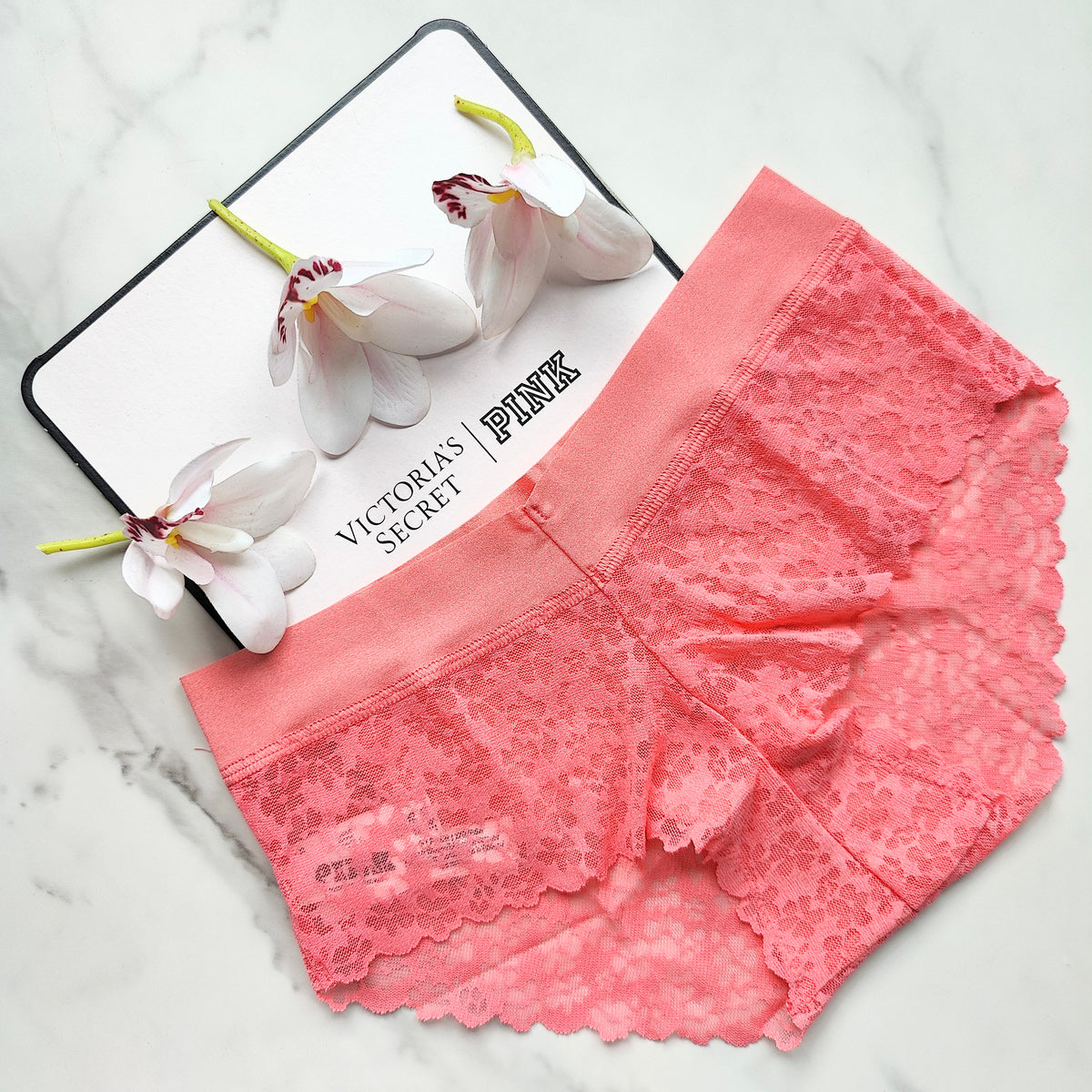 No-Show Floral Lace Hiphugger Panty