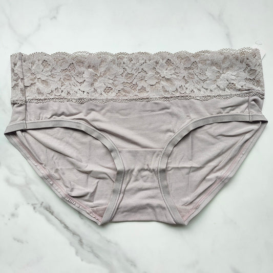 Embraceable Super Soft Signature Lace Hipster Panty