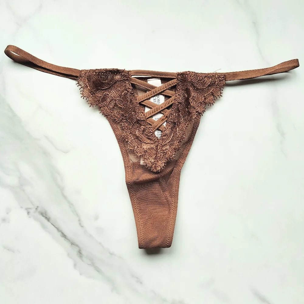 Victoria's Secret  Dream Angels Boho Floral Embroidery Thong Panty 