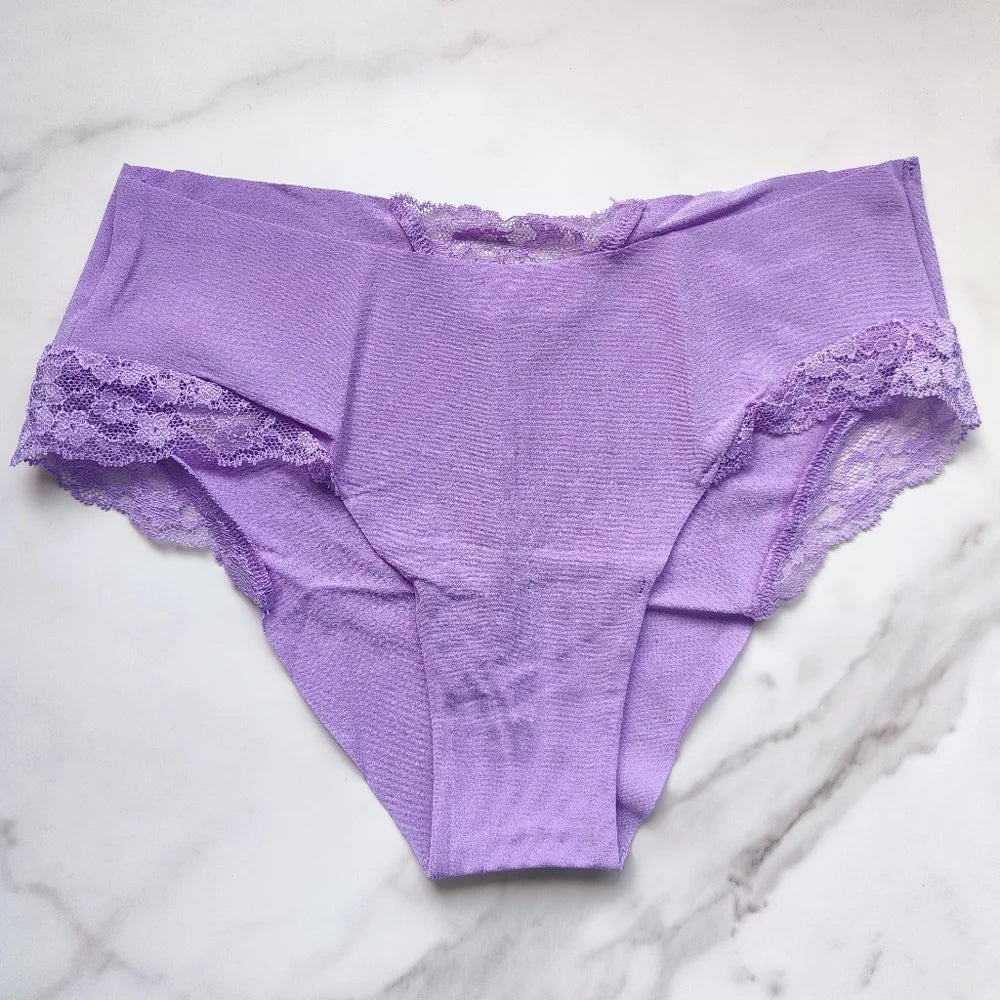 Victoria's Secret  No-Show Lace-Trim Cheeky Panty 