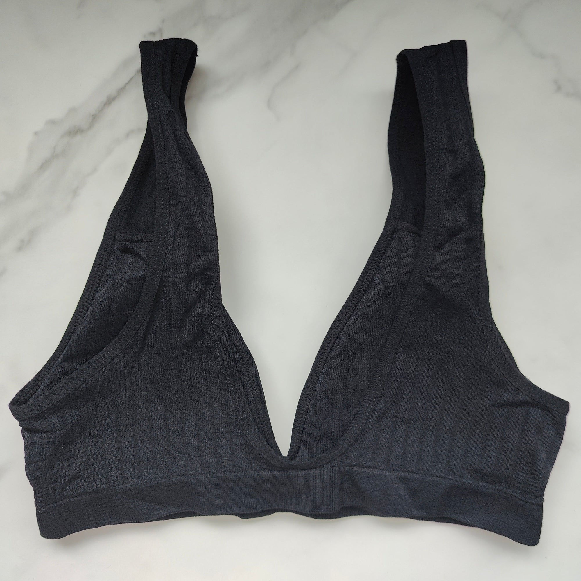 Seamless Ribbed Plunge 3/4 Cup Bralette with Removable Padding