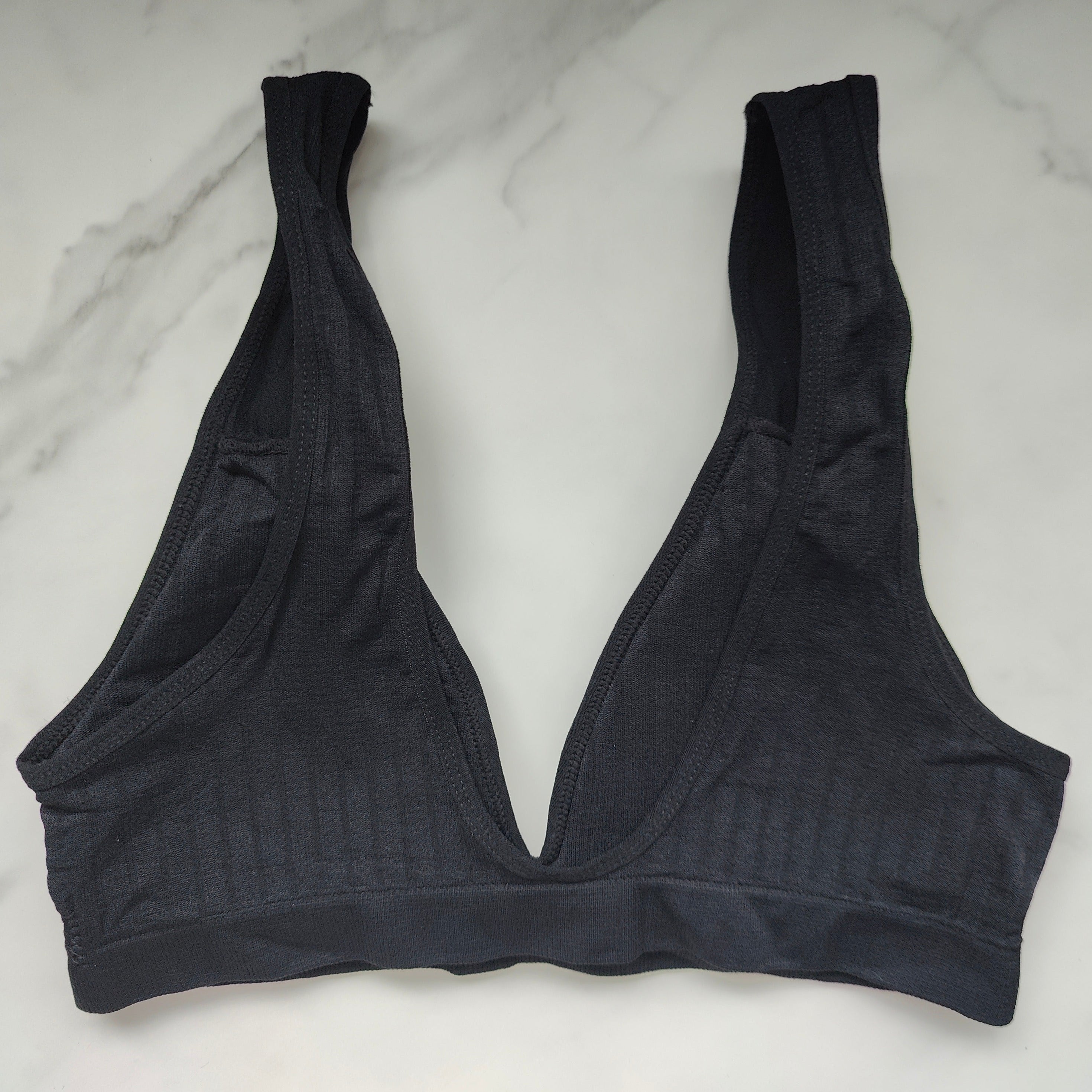 Seamless Ribbed Plunge 3/4 Cup Bralette with Removable Padding