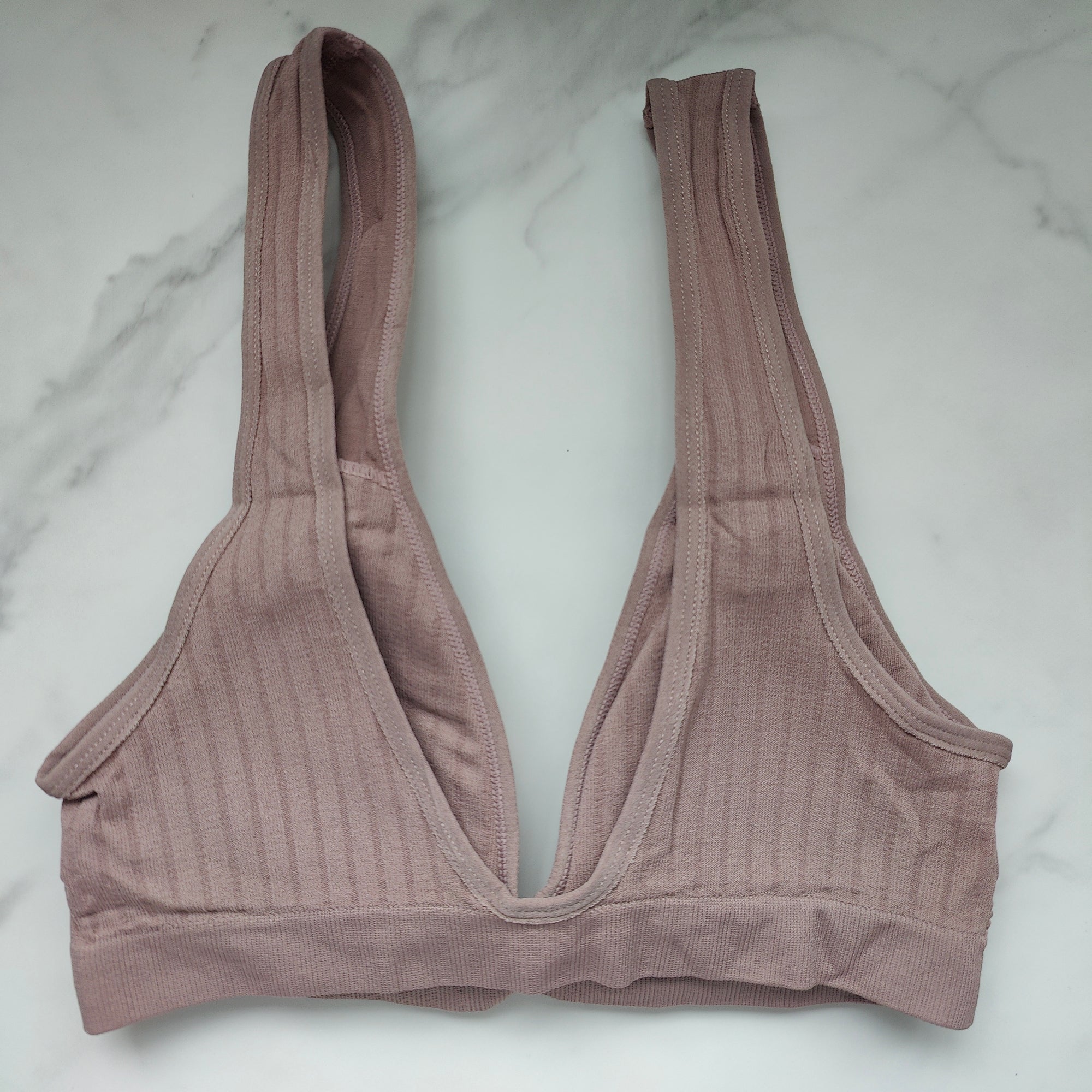 Seamless Ribbed Plunge 3/4 Cup Bralette with Removable Padding
