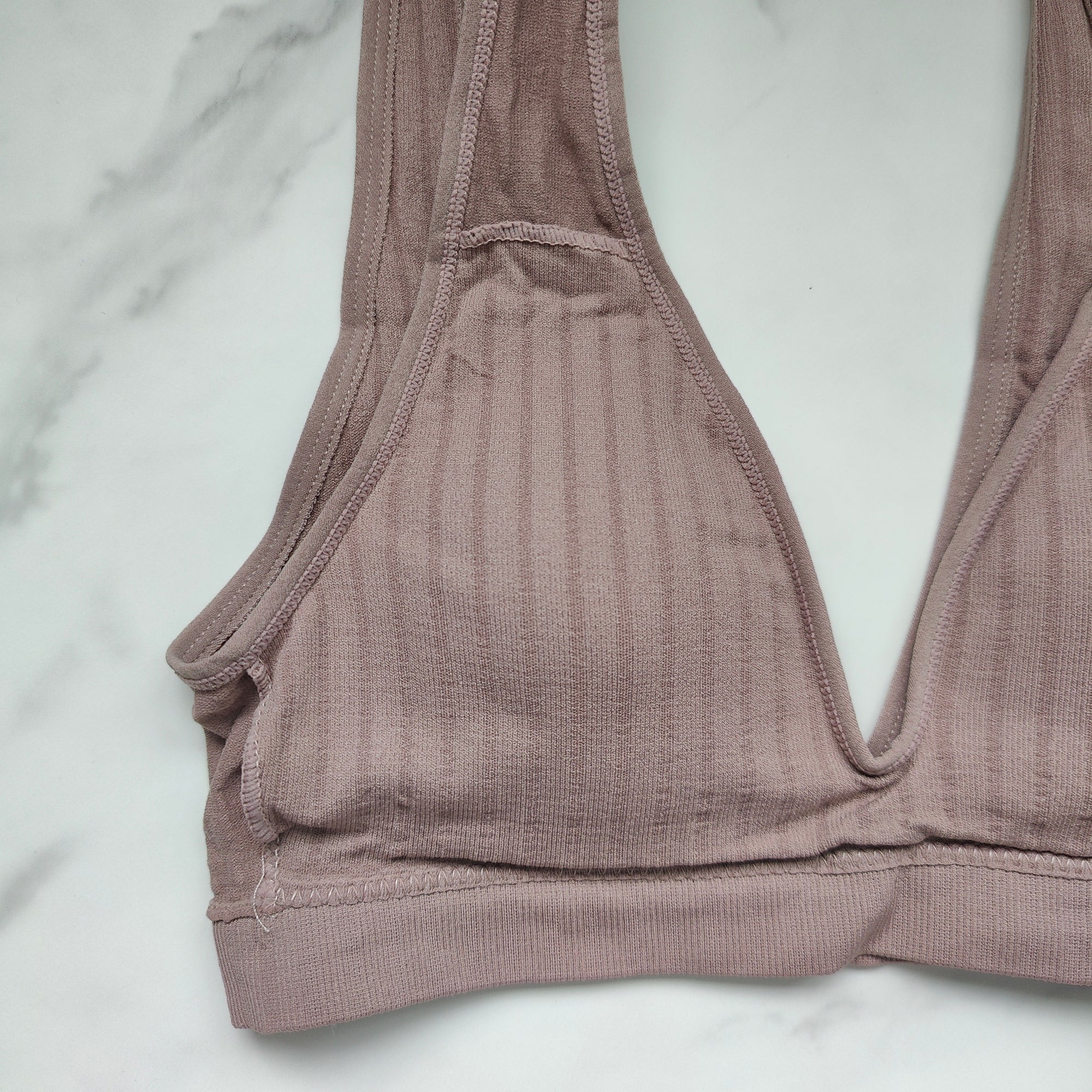 Seamless Ribbed Plunge 3/4 Cup Bralette with Removable Padding
