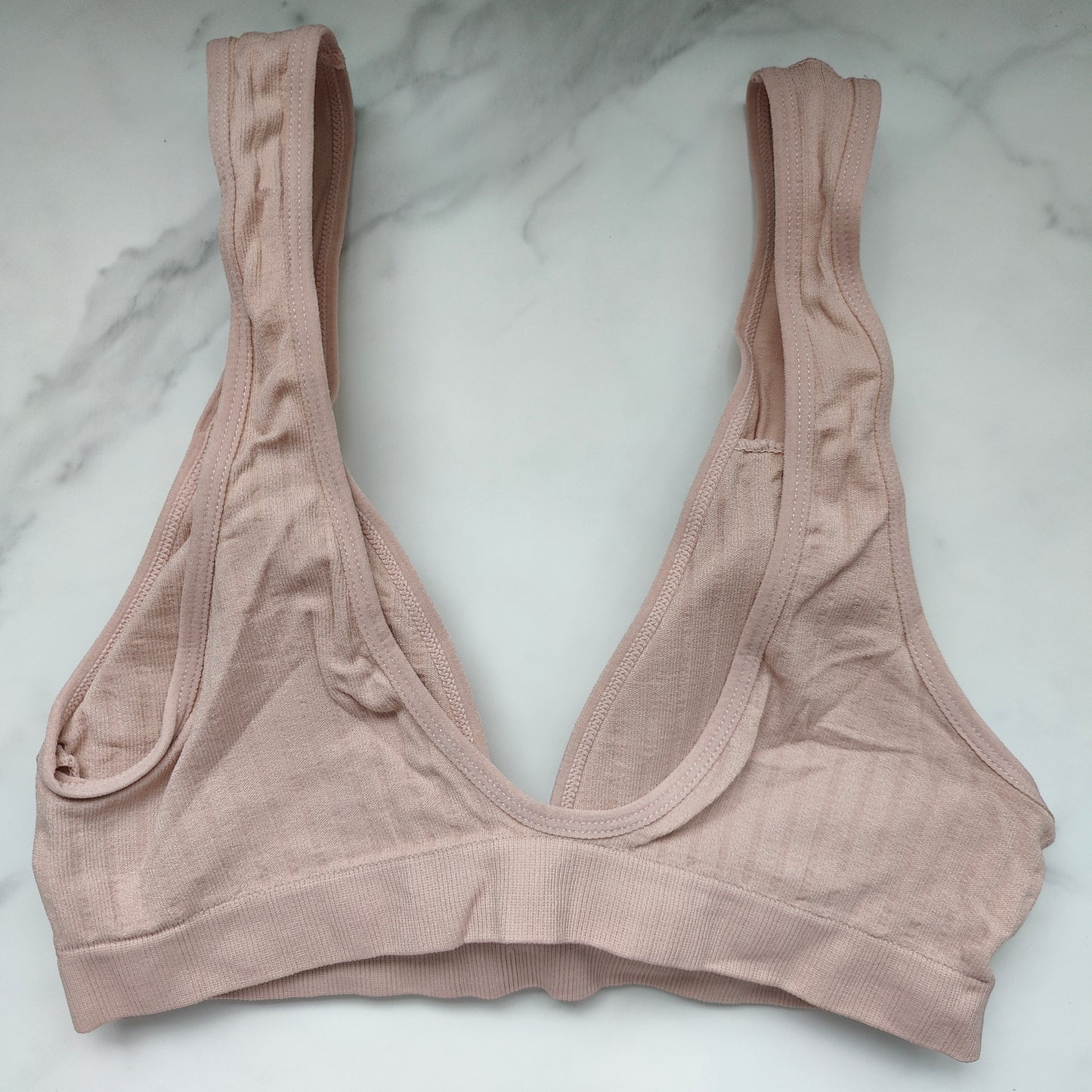 Seamless Ribbed Plunge 3/4 Cup Bralette with Removable Padding