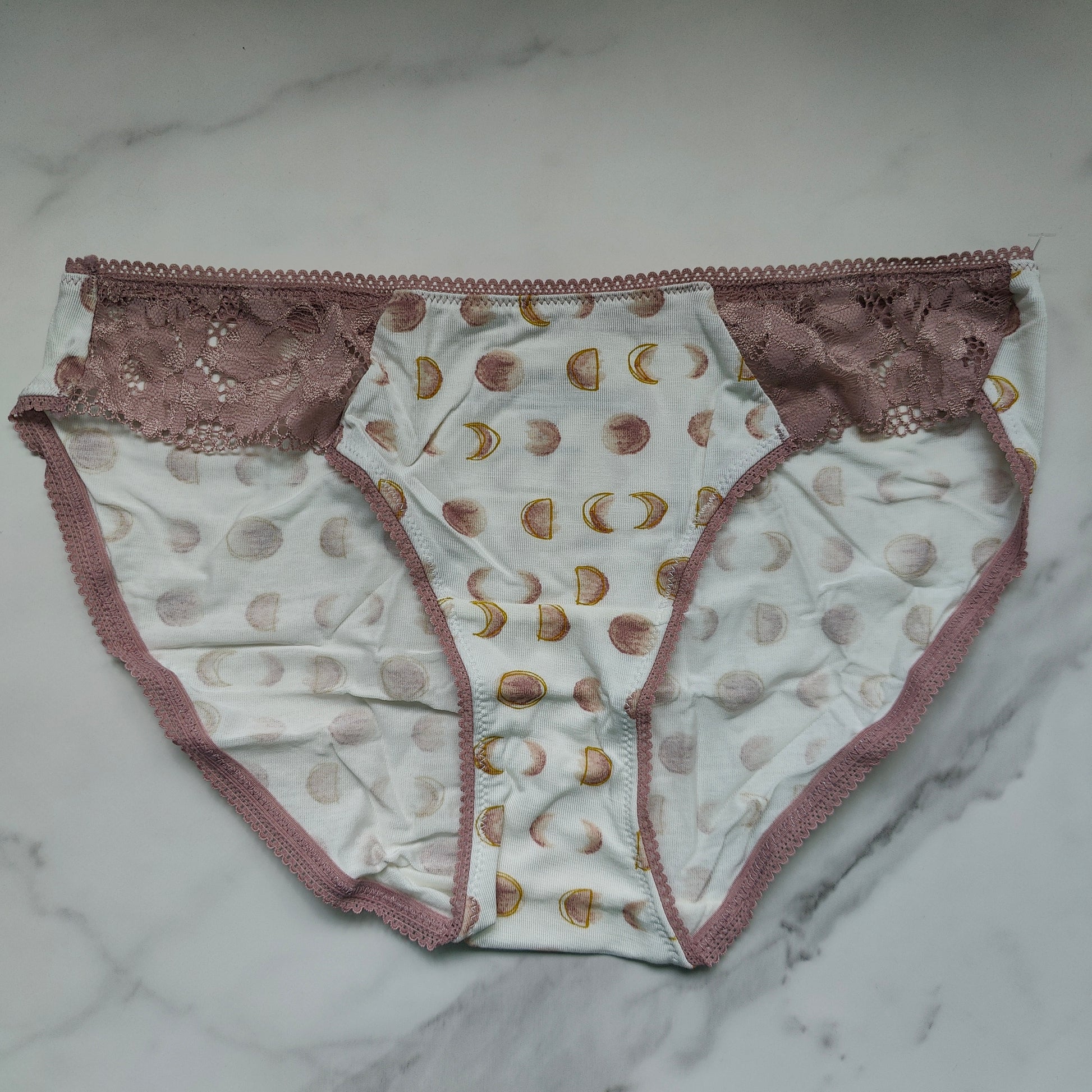 Embraceable Signature Lace Bikini Panty – Goob's Closet & Boutique